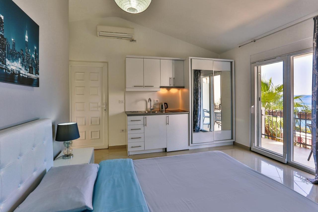 Zelen Lux Apartment Sutomore Exterior photo